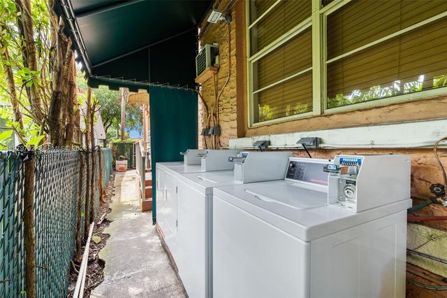 3409 S Le Jeune Rd, Coral Gables, FL 33134