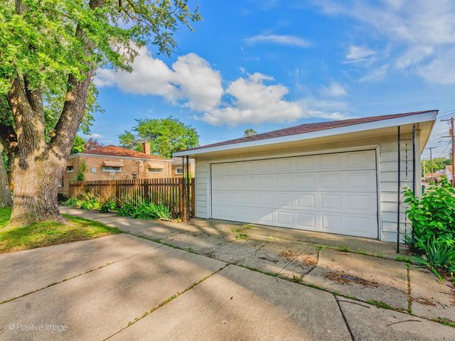 3800 Highland Avenue, Berwyn, IL 60402