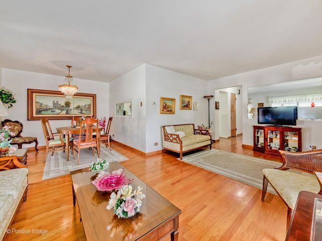 3800 Highland Avenue, Berwyn, IL 60402