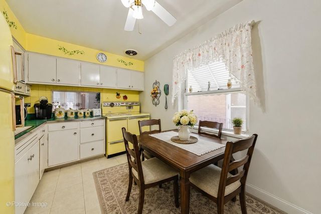 3800 Highland Avenue, Berwyn, IL 60402