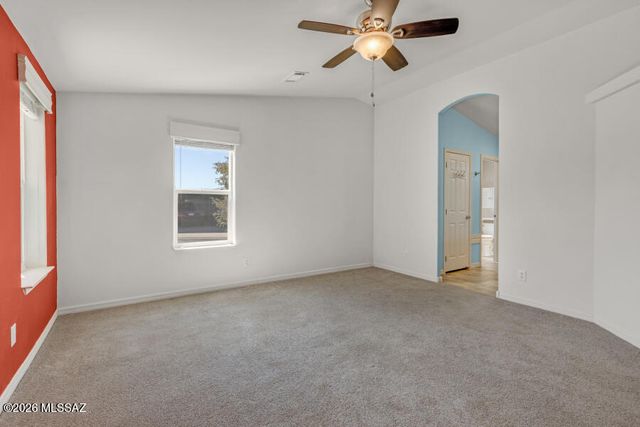 7706 W Copper Nugget Drive, Tucson, AZ 85735