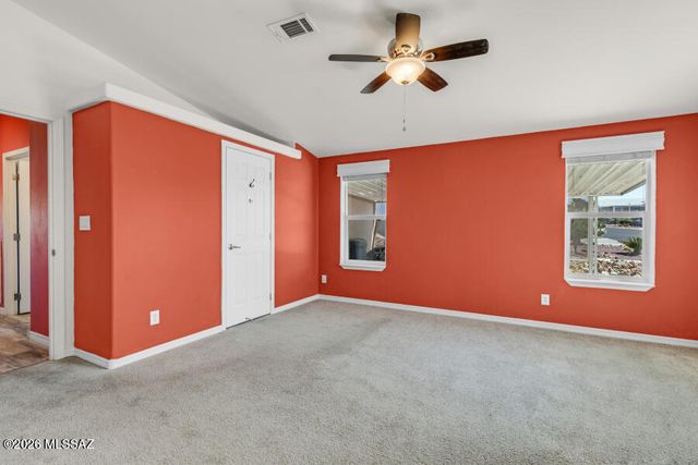 7706 W Copper Nugget Drive, Tucson, AZ 85735