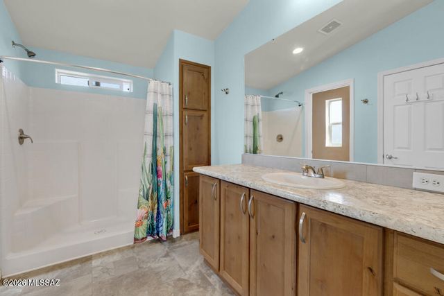 7706 W Copper Nugget Drive, Tucson, AZ 85735