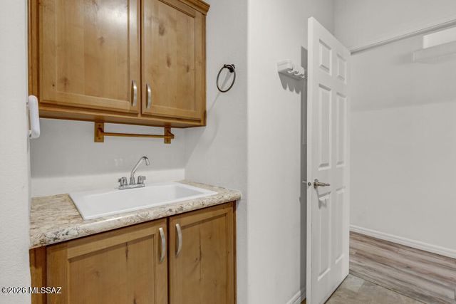 7706 W Copper Nugget Drive, Tucson, AZ 85735