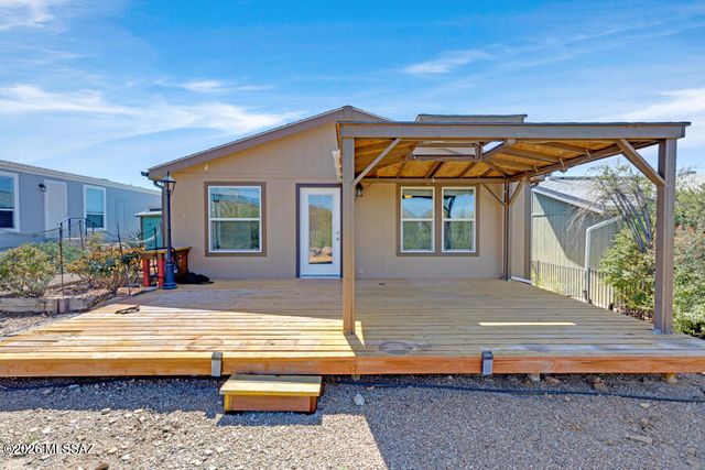 7706 W Copper Nugget Drive, Tucson, AZ 85735