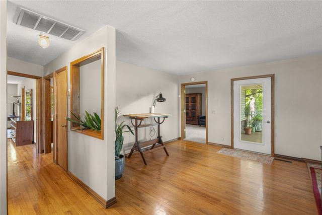 11086 Roman Road, Bentonville, AR 72712