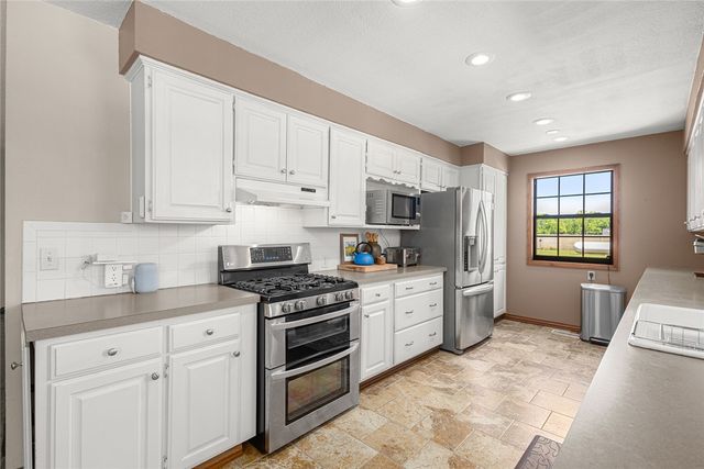 11086 Roman Road, Bentonville, AR 72712