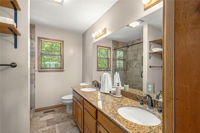 11086 Roman Road, Bentonville, AR 72712