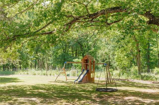 11086 Roman Road, Bentonville, AR 72712