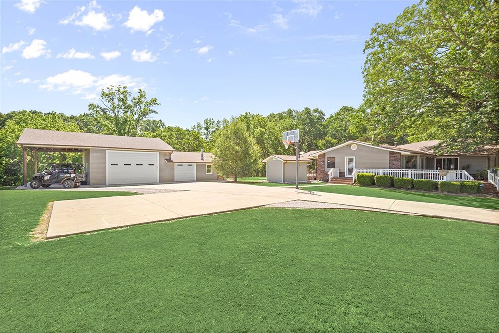 11086 Roman Road, Bentonville, AR 72712