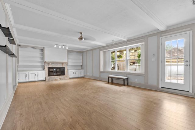 3818 Gladeridge Drive, Houston, TX 77068