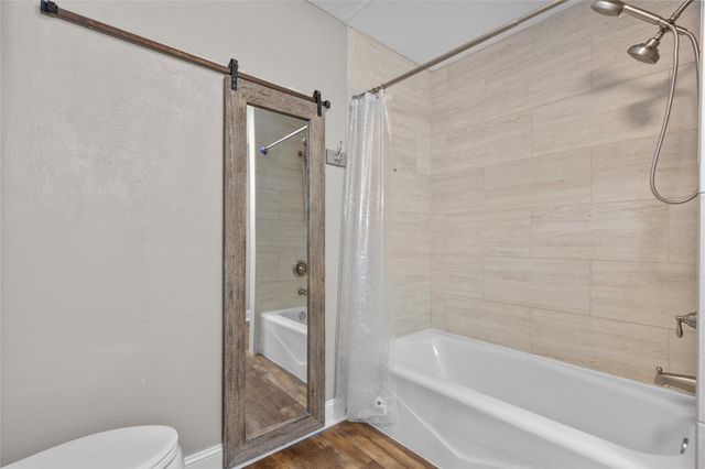 3818 Gladeridge Drive, Houston, TX 77068
