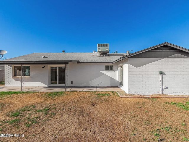 2529 E COMMONWEALTH Circle, Chandler, AZ 85225