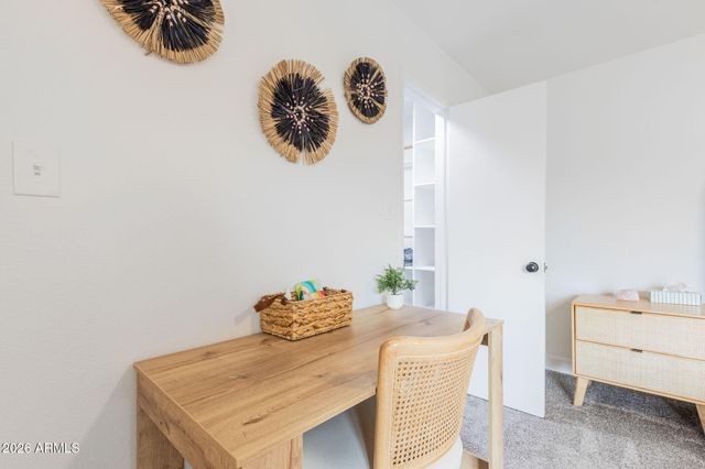 2529 E COMMONWEALTH Circle, Chandler, AZ 85225