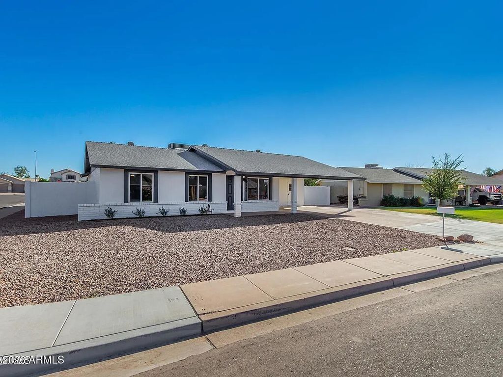 2529 E COMMONWEALTH Circle, Chandler, AZ 85225