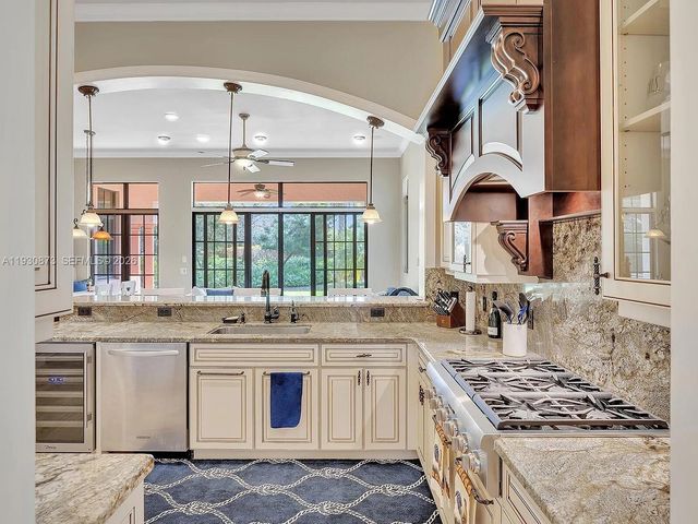 9614 Kenley Court, Parkland, FL 33076