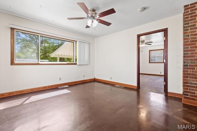 3712 Ashby Road, St Ann, MO 63074