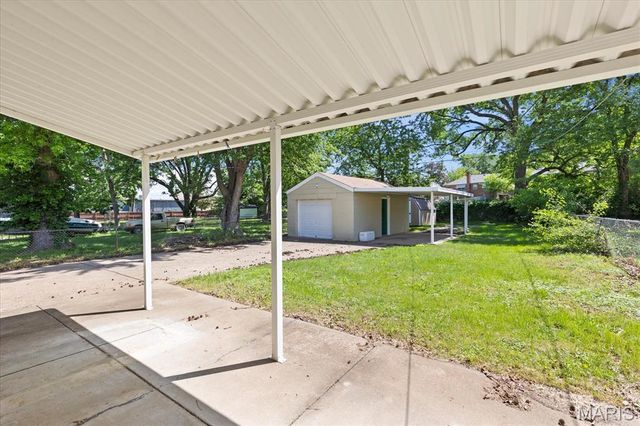 3712 Ashby Road, St Ann, MO 63074