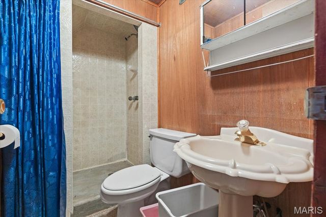 3712 Ashby Road, St Ann, MO 63074