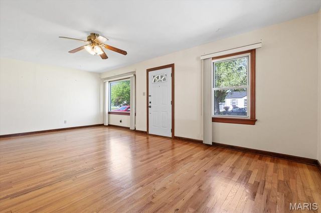 3712 Ashby Road, St Ann, MO 63074