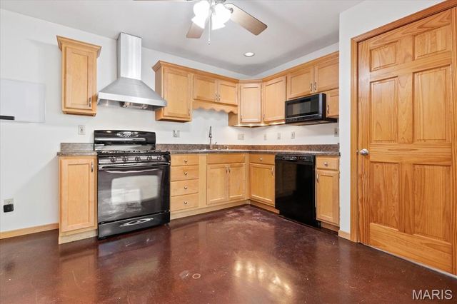 3712 Ashby Road, St Ann, MO 63074