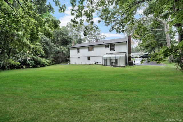 7 Weinmann Boulevard, Melville, NY 11747