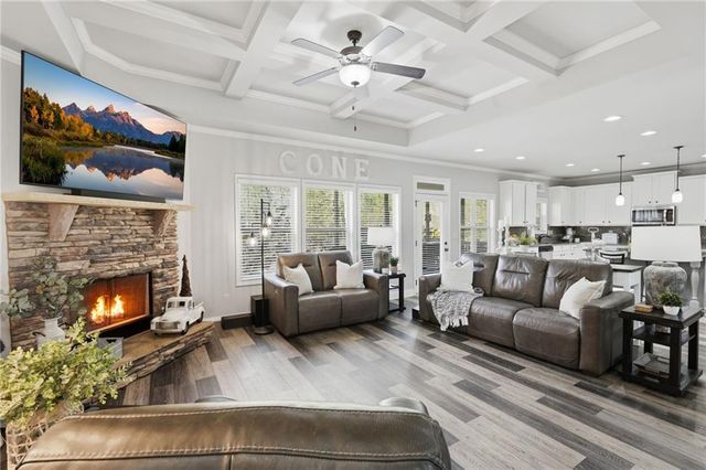 6580 Providence Lake Drive, Gainesville, GA 30506