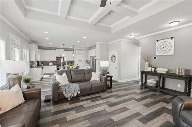 6580 Providence Lake Drive, Gainesville, GA 30506