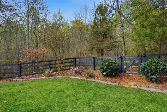 6580 Providence Lake Drive, Gainesville, GA 30506