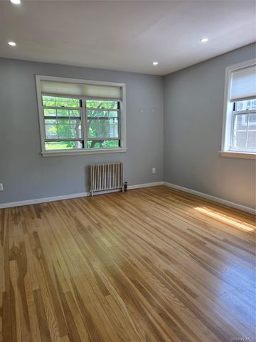 141-04 77 Avenue F, Kew Garden Hills, NY 11367