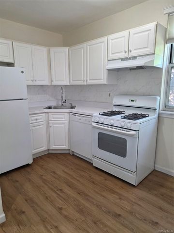 141-04 77 Avenue F, Kew Garden Hills, NY 11367