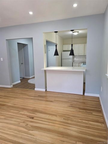 141-04 77 Avenue F, Kew Garden Hills, NY 11367