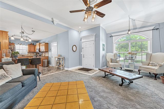 6322 W Milliken Bend, Fayetteville, AR 72704