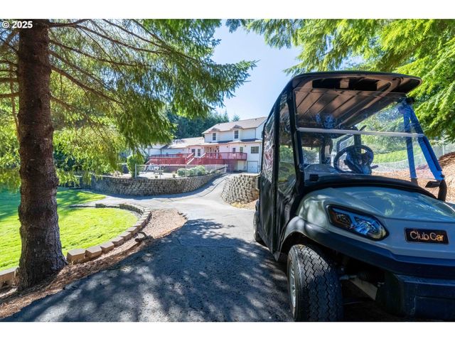 729 RANCH Rd, Reedsport, OR 97467