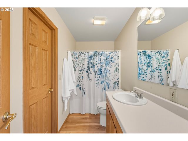 729 RANCH Rd, Reedsport, OR 97467