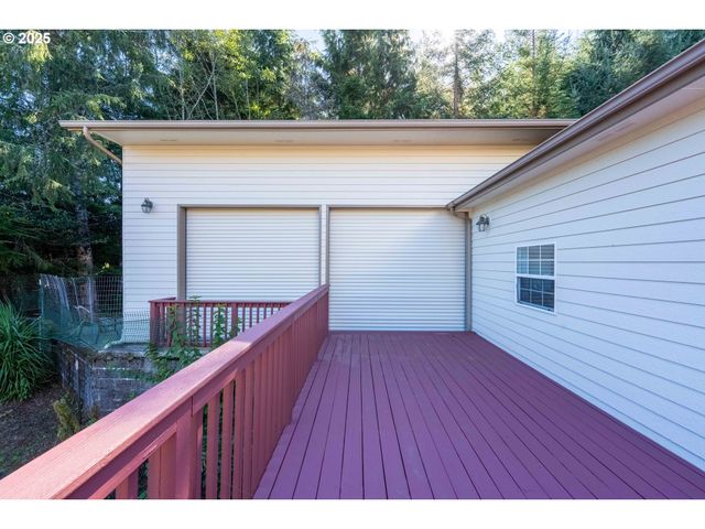 729 RANCH Rd, Reedsport, OR 97467