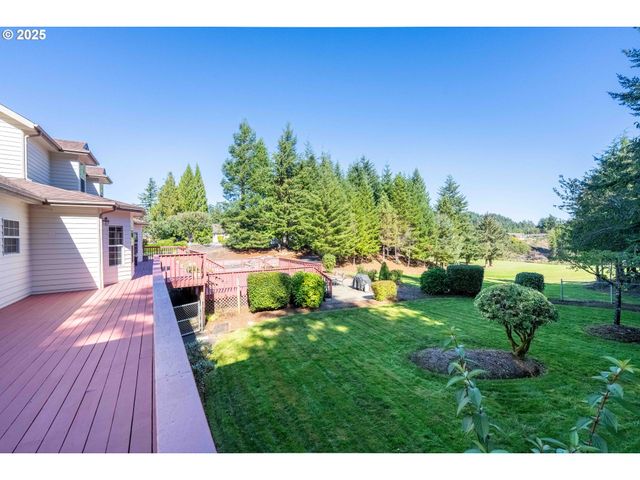 729 RANCH Rd, Reedsport, OR 97467