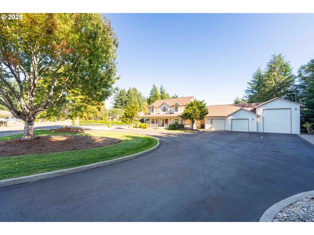 729 RANCH Rd, Reedsport, OR 97467