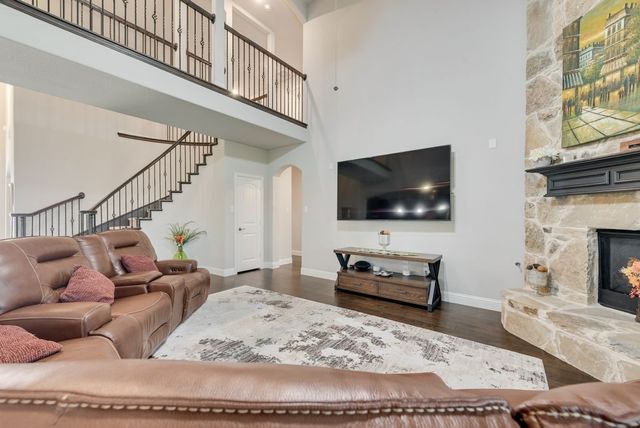 2601 Maple Leaf Drive, Midlothian, TX 76065