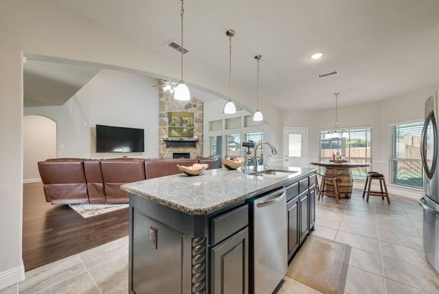 2601 Maple Leaf Drive, Midlothian, TX 76065