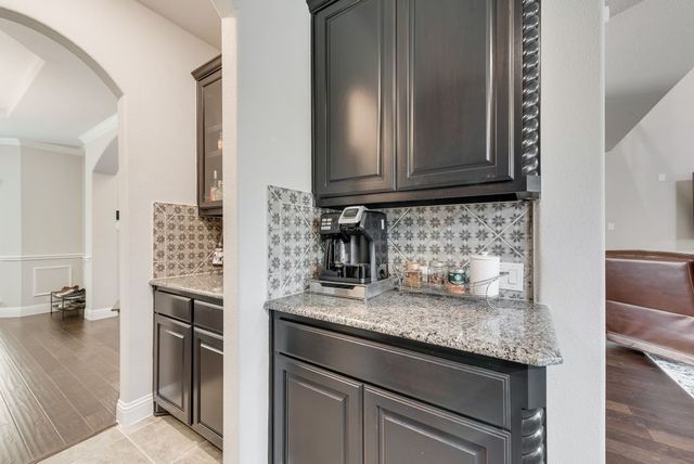 2601 Maple Leaf Drive, Midlothian, TX 76065