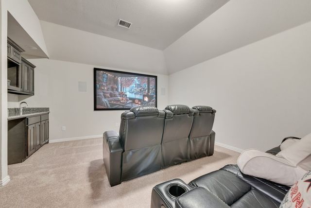2601 Maple Leaf Drive, Midlothian, TX 76065