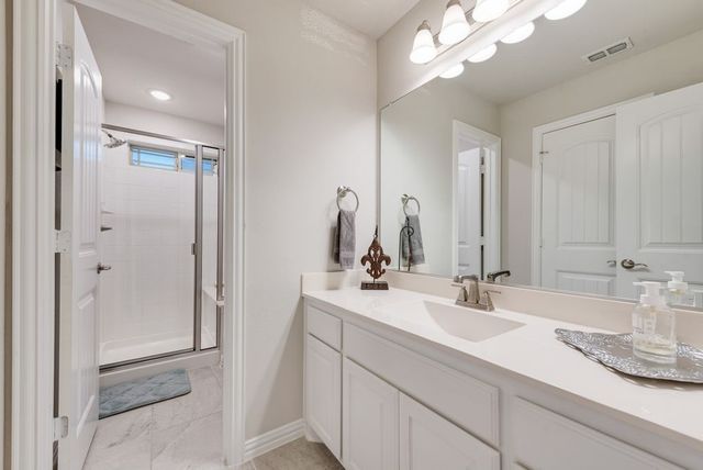 2601 Maple Leaf Drive, Midlothian, TX 76065