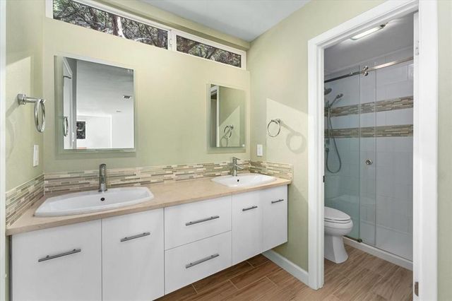 6410 Five Acre Wood ST, Austin, TX 78746