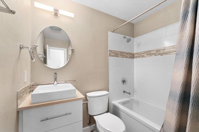 6410 Five Acre Wood ST, Austin, TX 78746