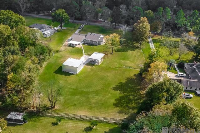 39076 David Dr, Prairieville, LA 70769