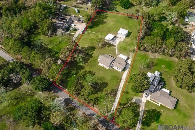 39076 David Dr, Prairieville, LA 70769