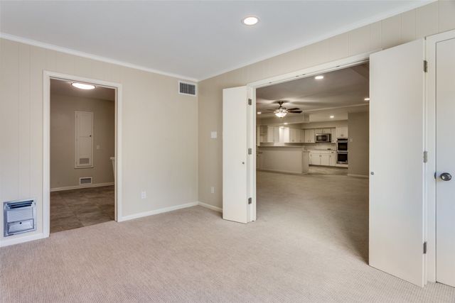 5120 Lovell Avenue, Fort Worth, TX 76107