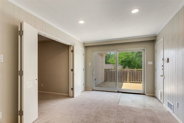 5120 Lovell Avenue, Fort Worth, TX 76107