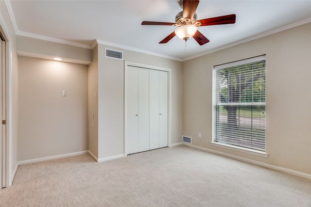 5120 Lovell Avenue, Fort Worth, TX 76107